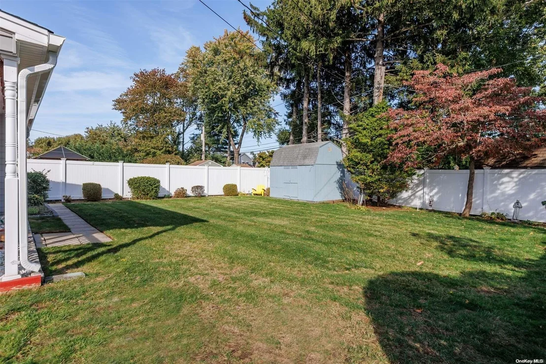 Photo of 350 Blacksmith Road W