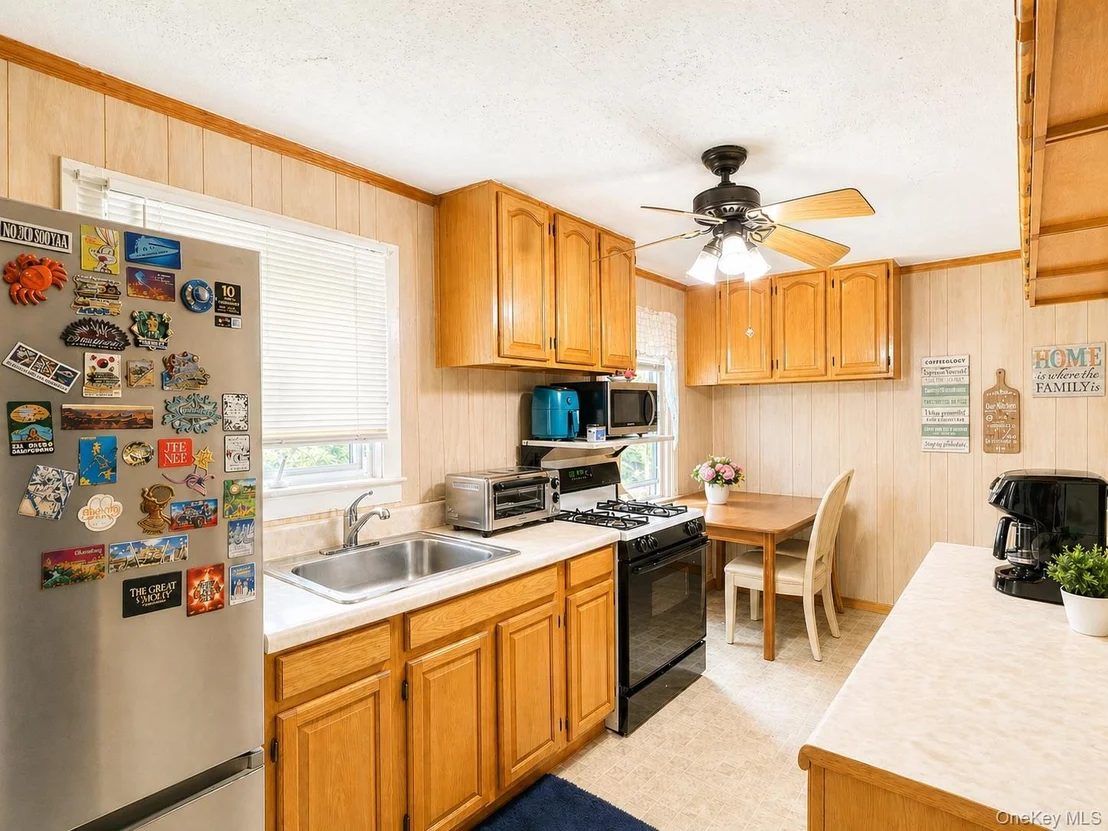 Photo of 444 Brookside Avenue