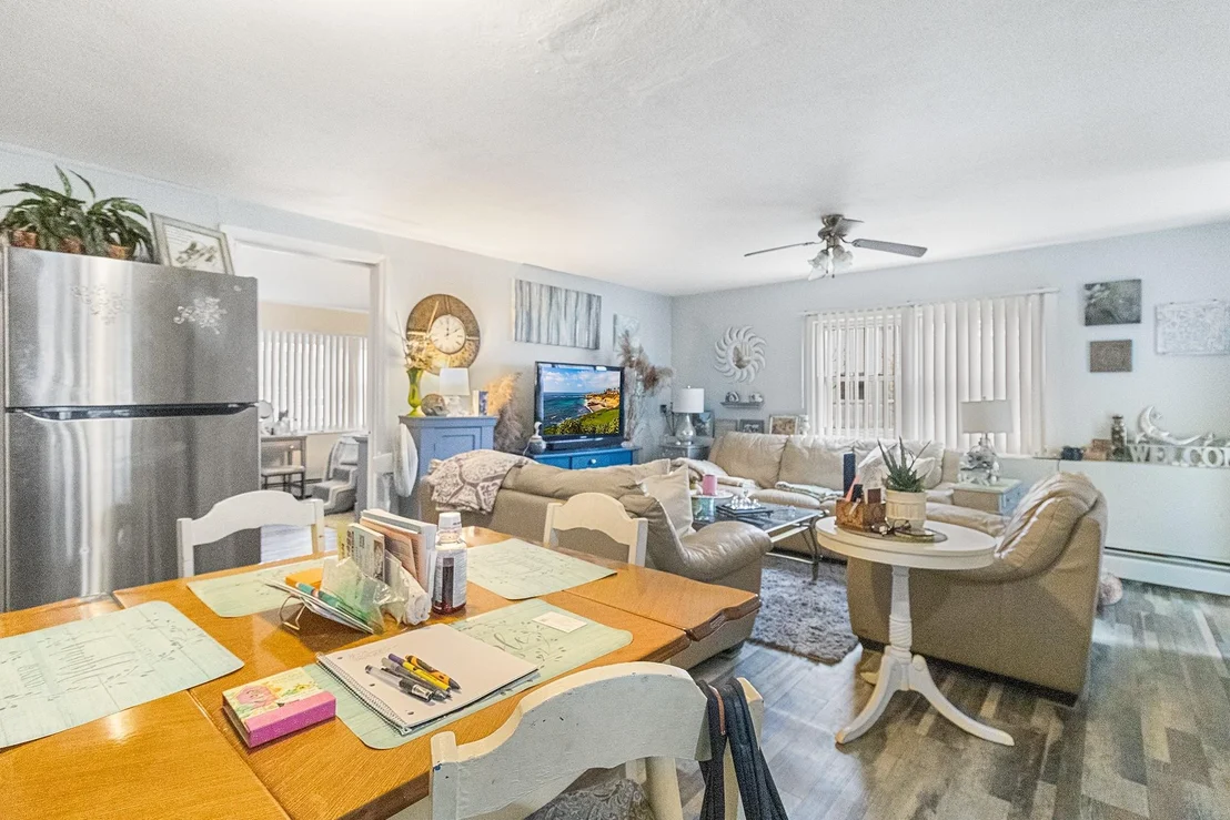 Photo of 116 Independence Avenue