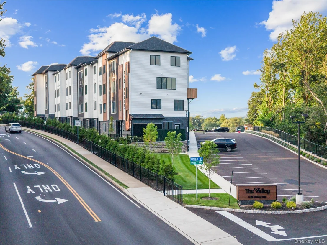 Photo of Unit 321 at 7 Valley Way