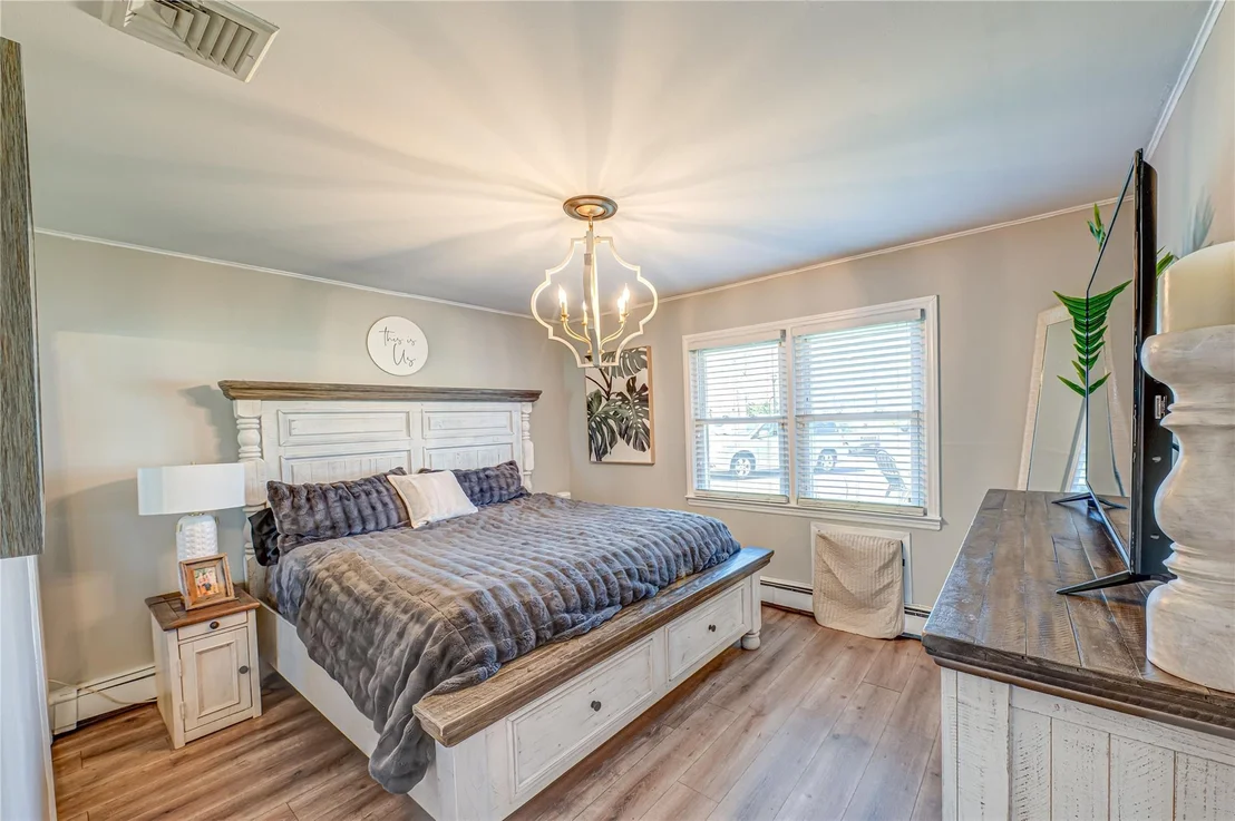 Photo of 1331 Harry Lane