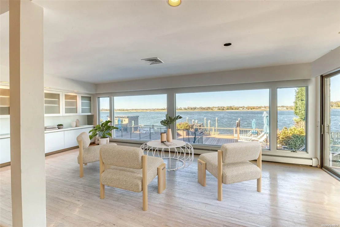 Photo of 1764 Bay Boulevard