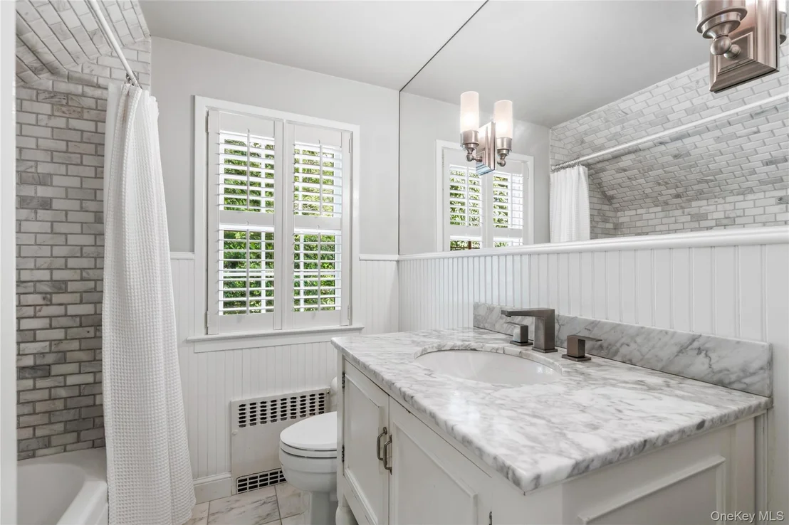 Photo of 38 Winfield Avenue