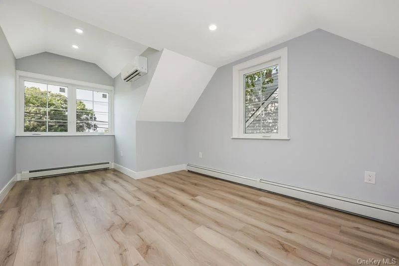 Photo of 335 Peninsula Boulevard