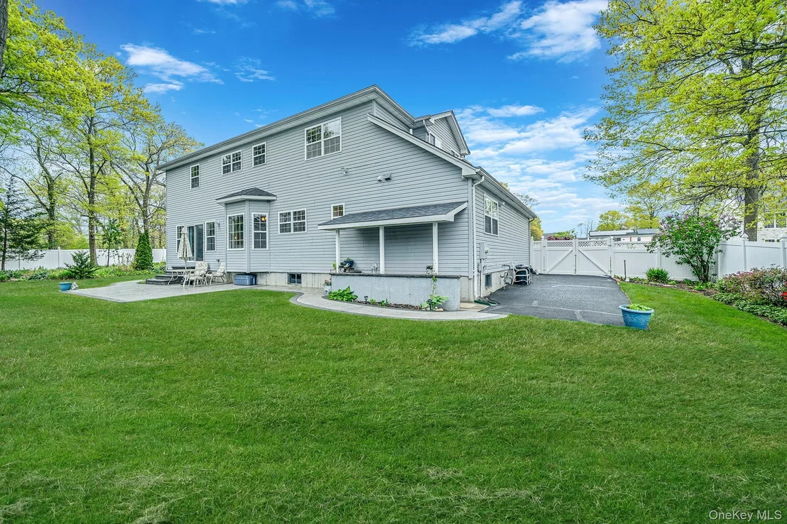 Photo of 73 Elm Avenue