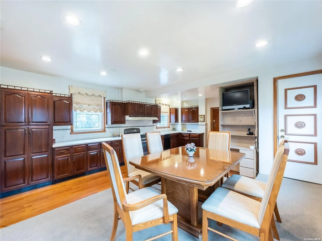 Photo of 114 Malba Drive