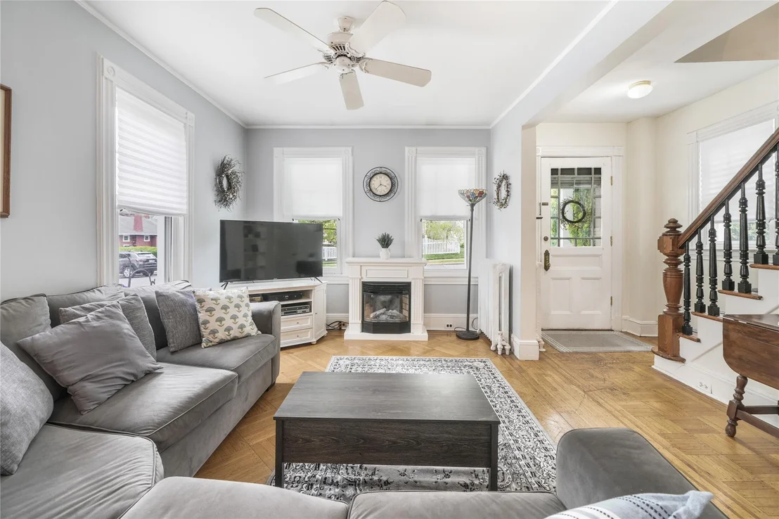 Photo of 458 Second Avenue