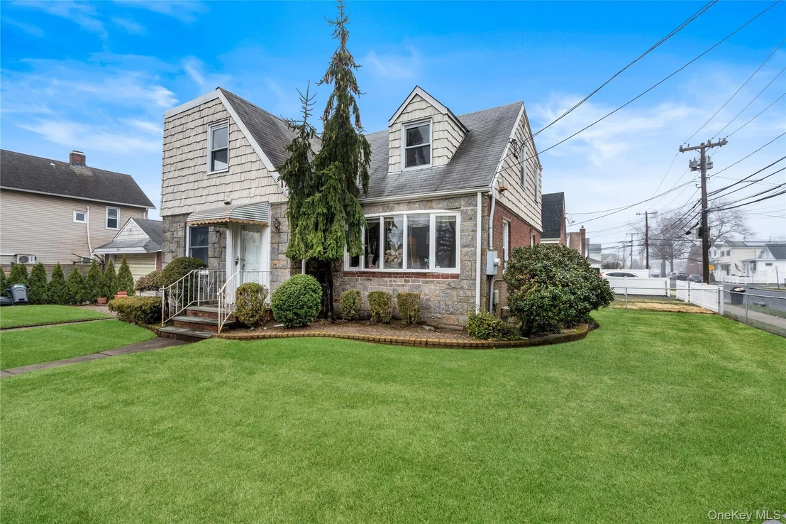 Photo of 181 Monroe Street