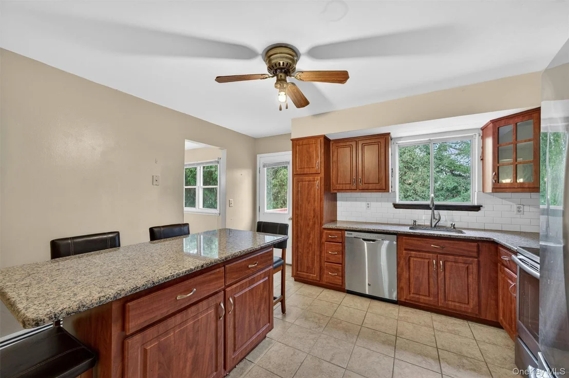 Photo of 126 Rolling Meadows Road