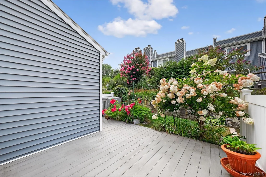 Photo of 27 Waterview Estate