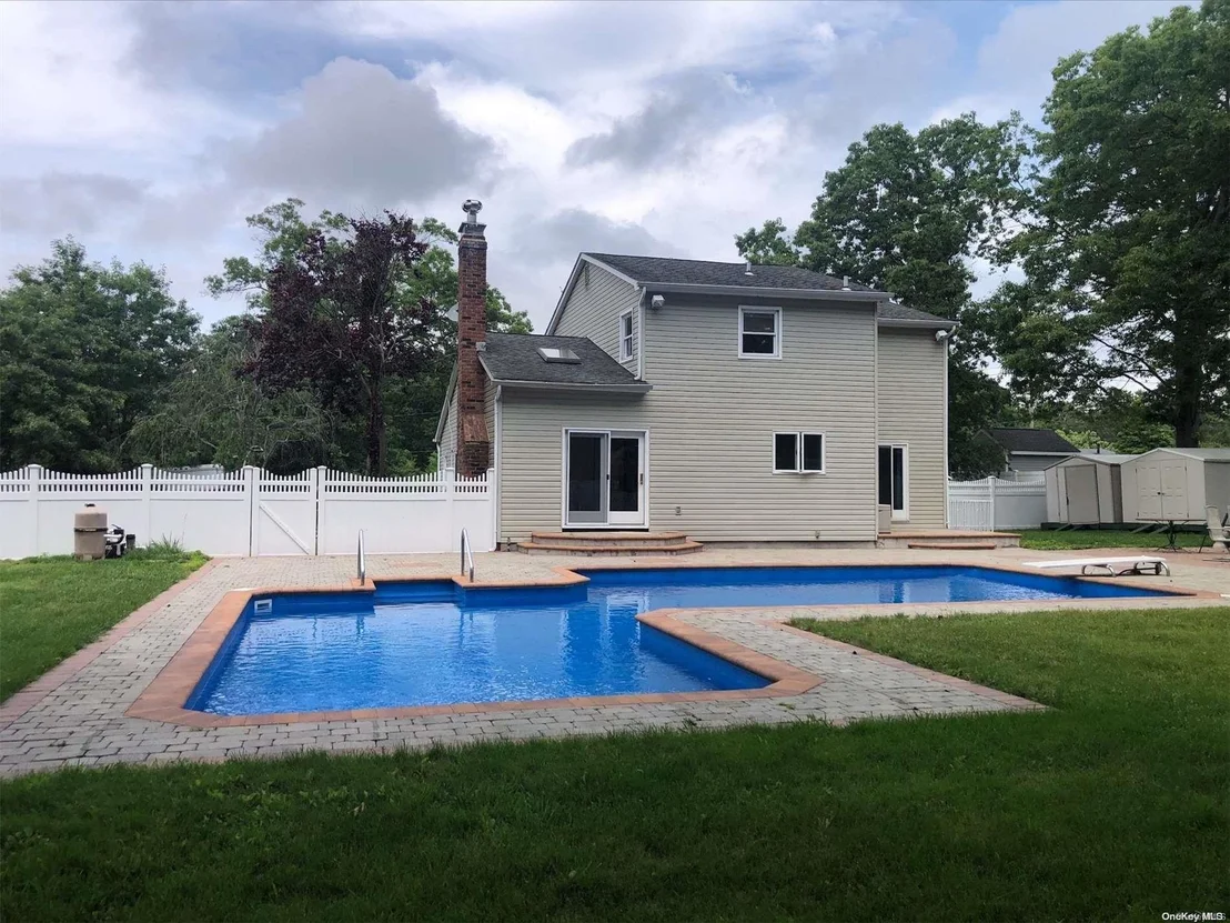 Photo of 52 W Woodside Avenue