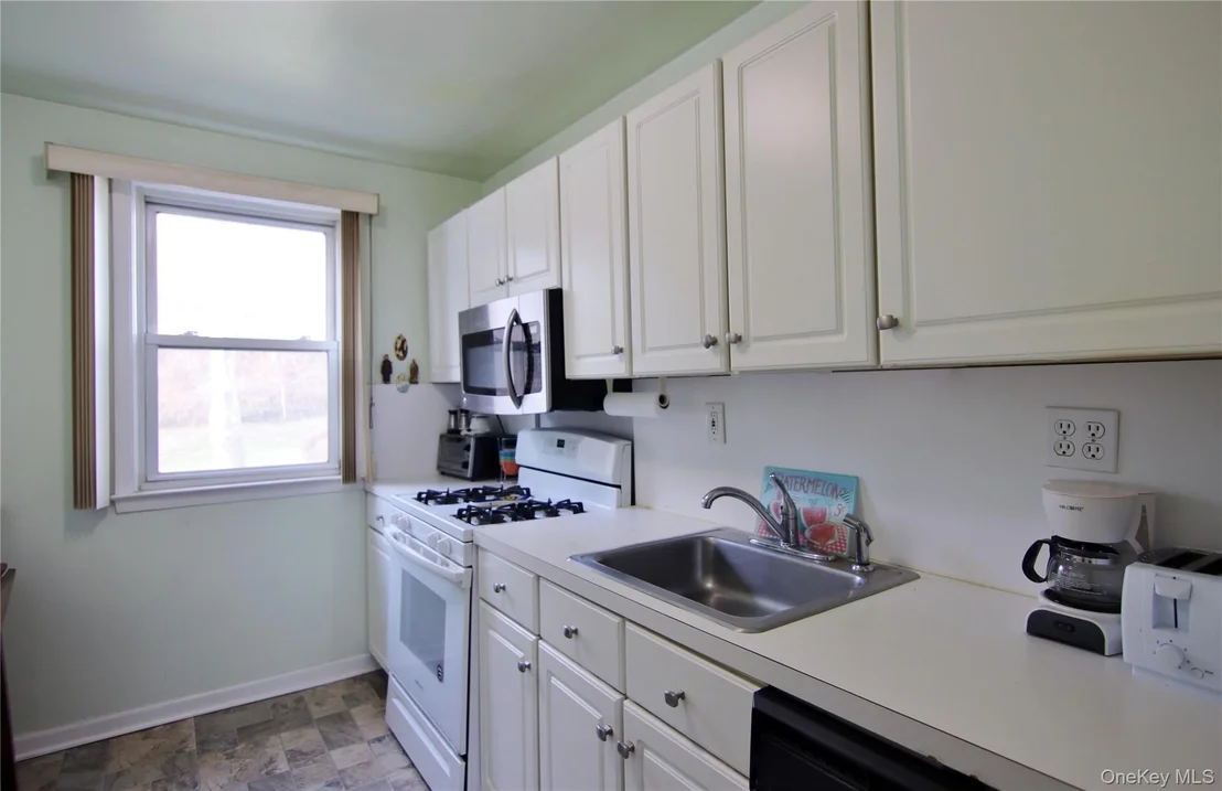 Photo of Unit A at 39 Avon Circle