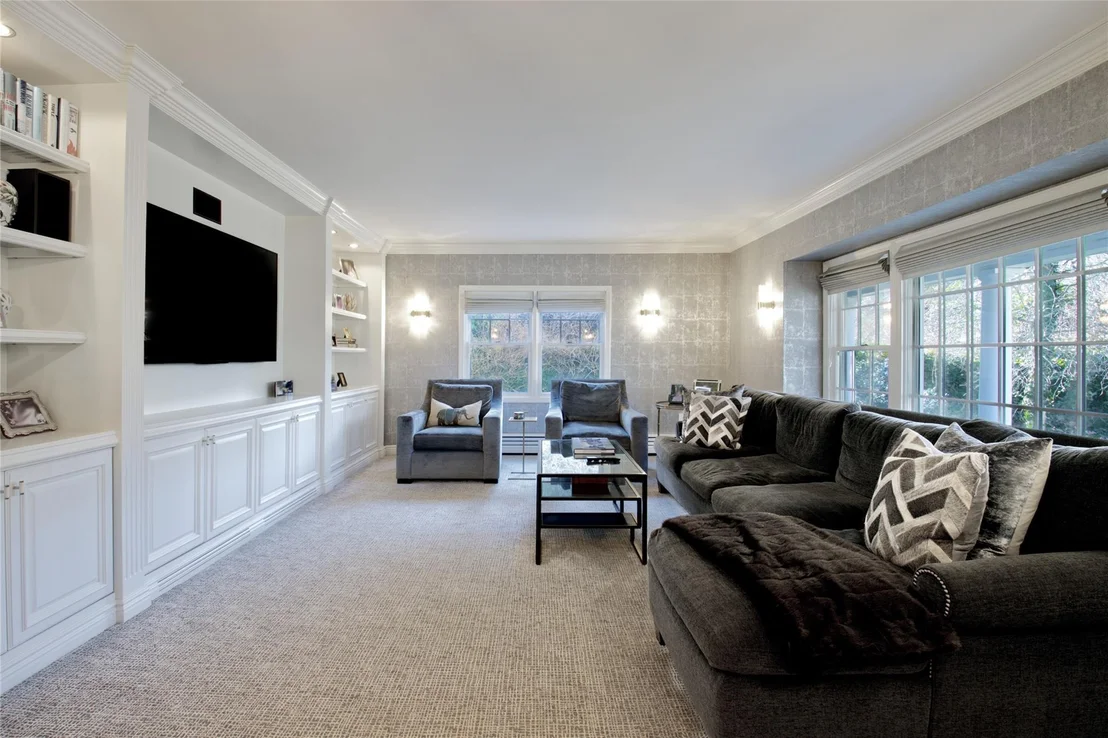 Photo of 75 Chestnut Drive