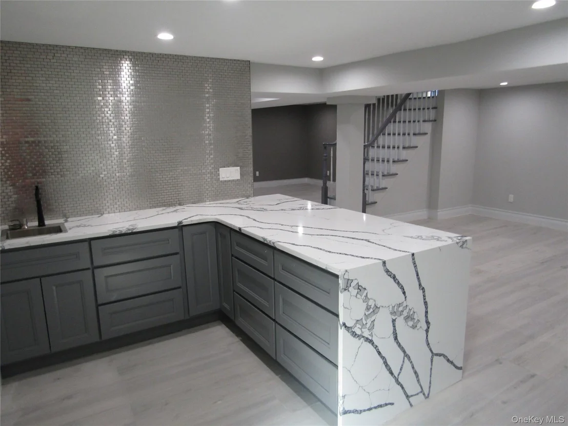 Photo of 89 Kenneth Place