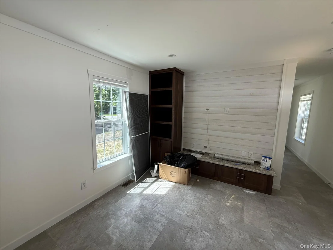 Photo of 117 Forest Park (aka Hubert St)