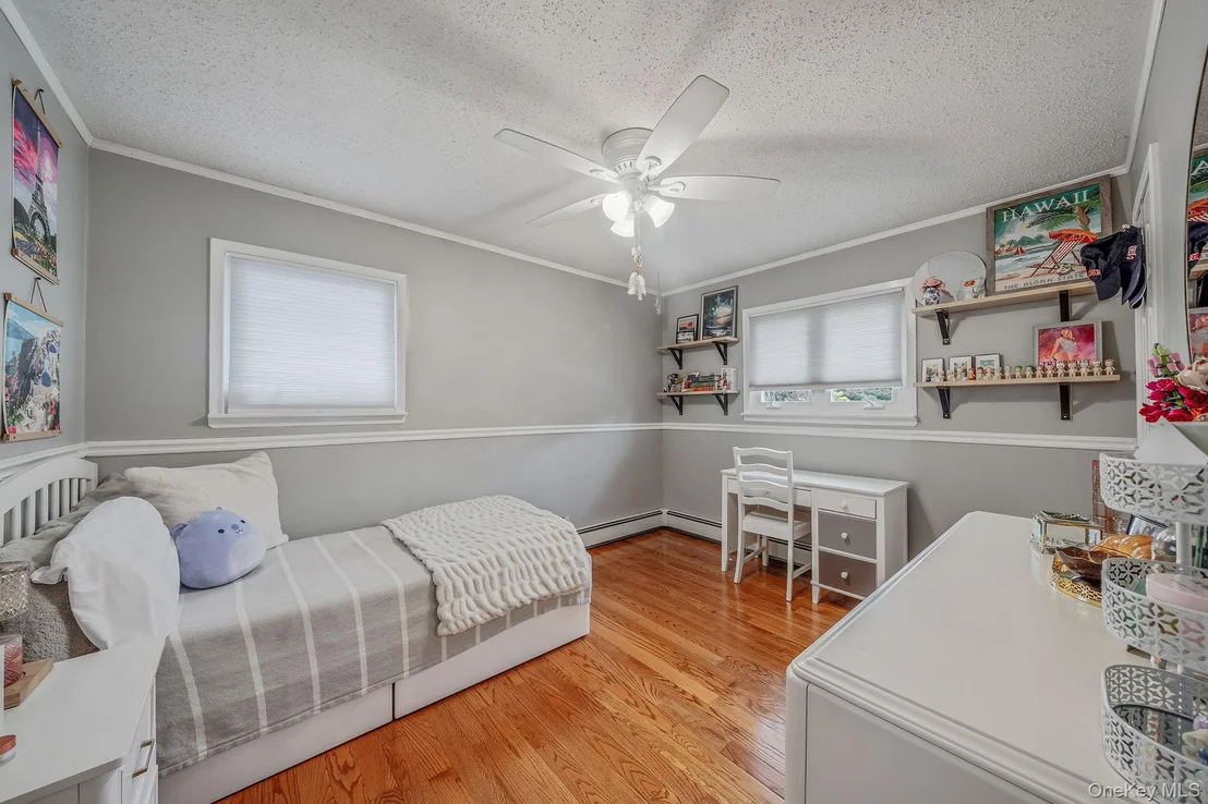 Photo of 6 Warbler Lane
