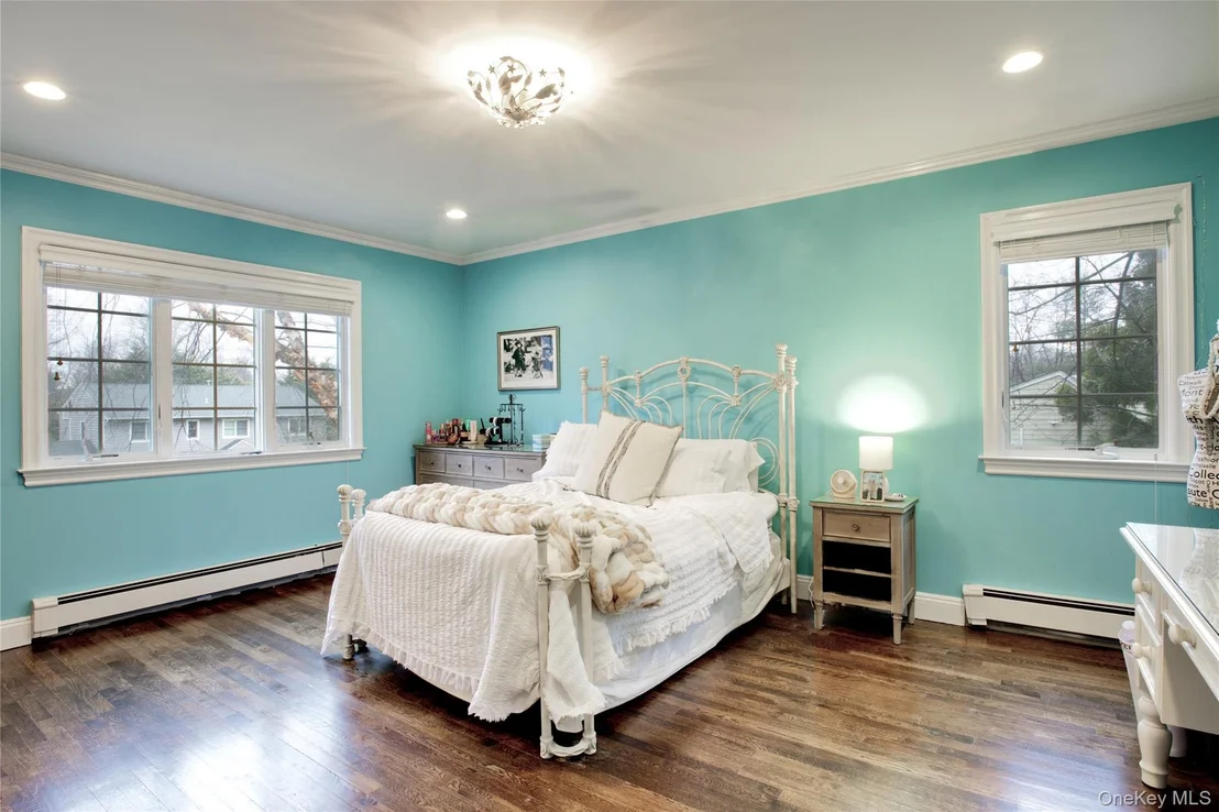 Photo of 330 Chestnut Drive