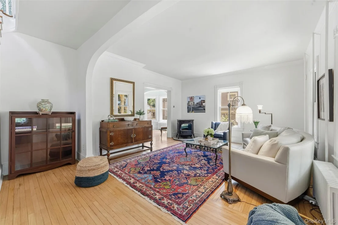Photo of 215 Walnut Street