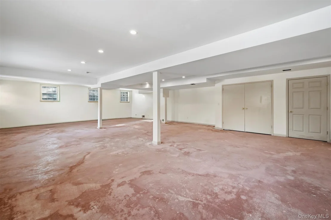 Photo of 8 Pine Drive