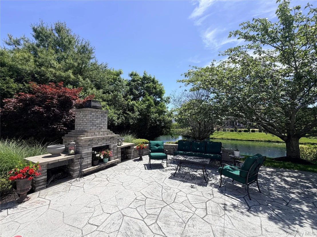 Photo of 38 Hamlet Woods Drive