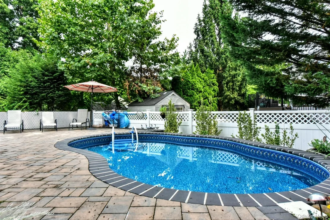 Photo of 3 Forest Knoll Drive