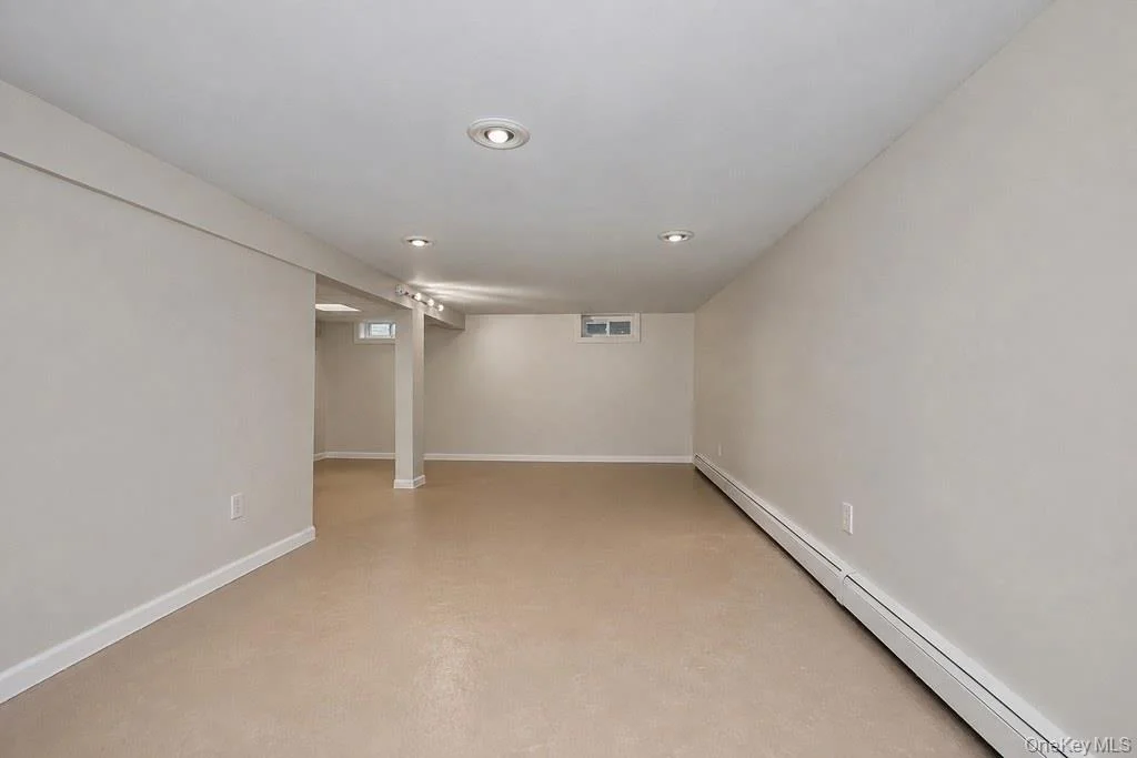 Photo of 20 Fieldstone Boulevard