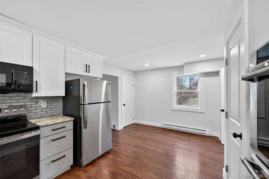 Photo of 8 Lawrence Lane