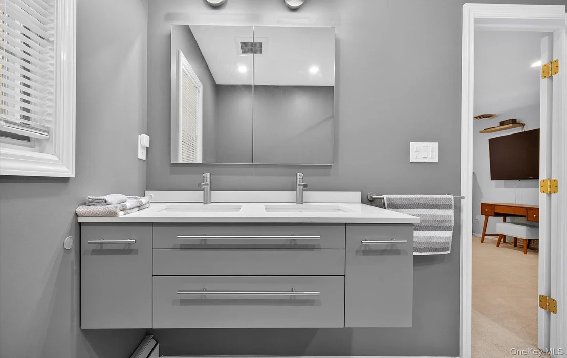 Photo of 10 Sorgi Court