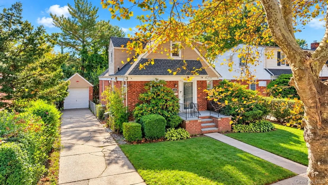 Photo of 135 Sperry Boulevard