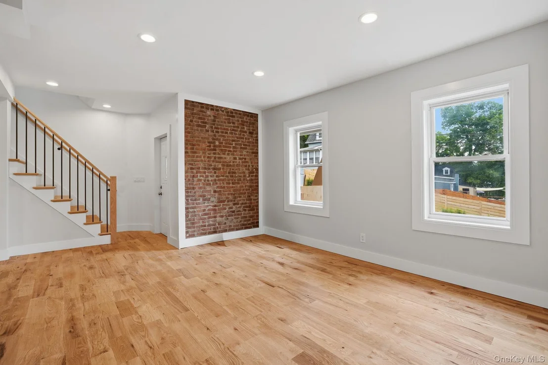 Photo of 10 Robinson Street