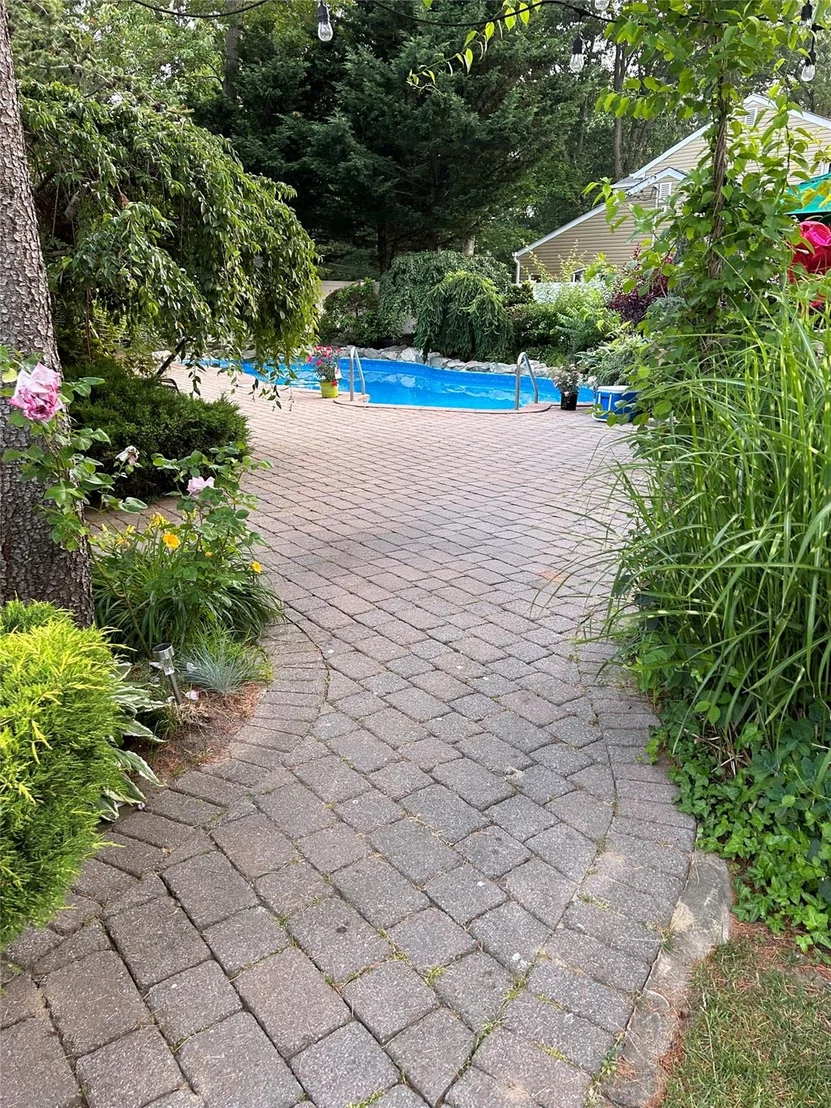 Photo of 16 Glenmere Lane