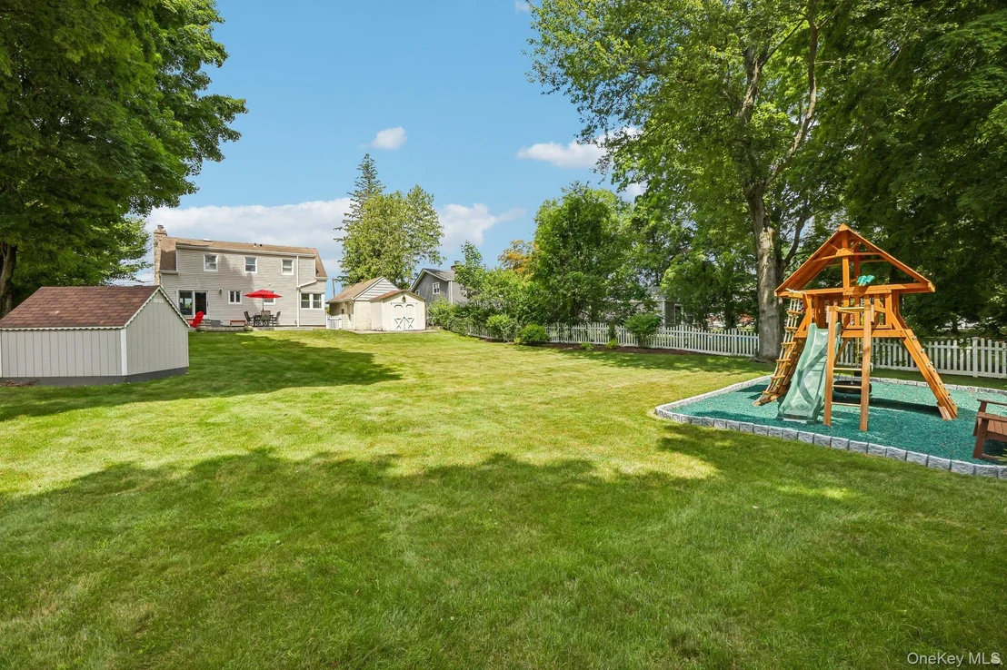 Photo of 512 Westlake Drive