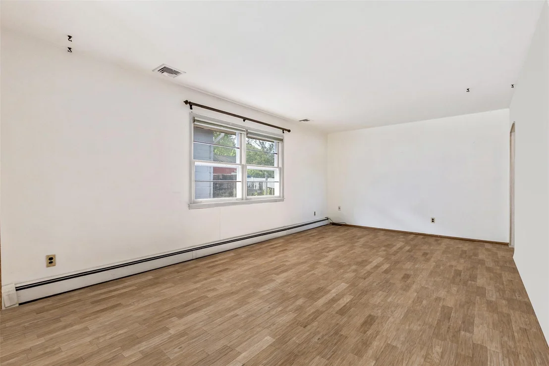 Photo of 156 2nd Street