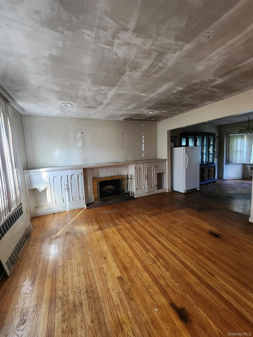 Photo of 156 Brookside Ave.
