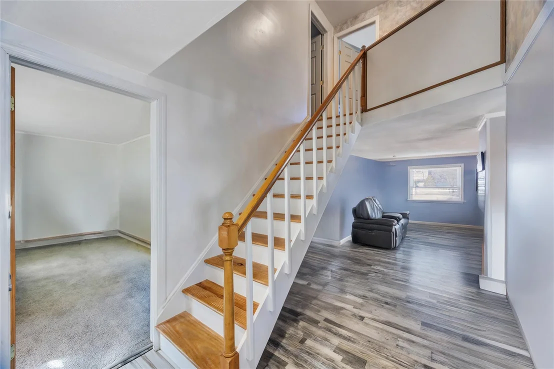 Photo of 41 Lakeside Drive