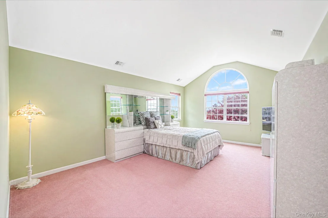 Photo of 73 Elm Avenue