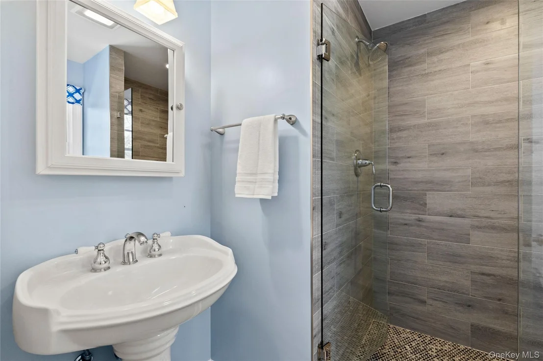 Photo of 69 Brevoort Lane