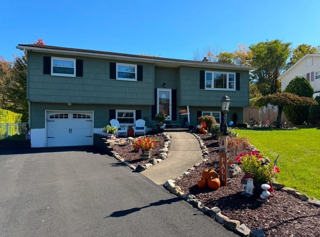 Photo of 97 Rolling Meadows Road