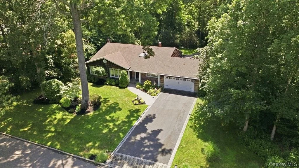 Photo of 20 Oak Tree Drive