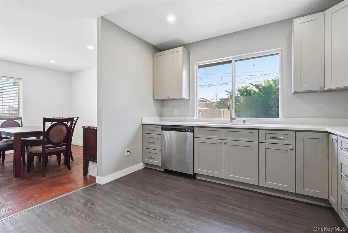 Photo of 1 Moore Avenue
