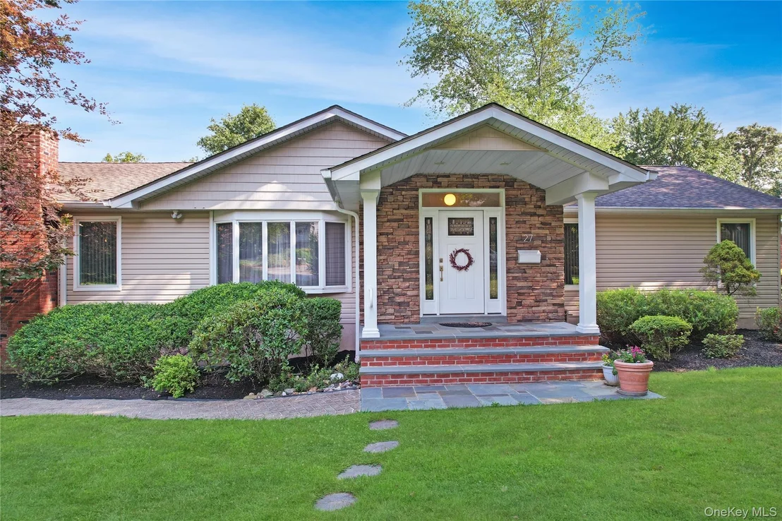 Photo of 27 Eldor Avenue
