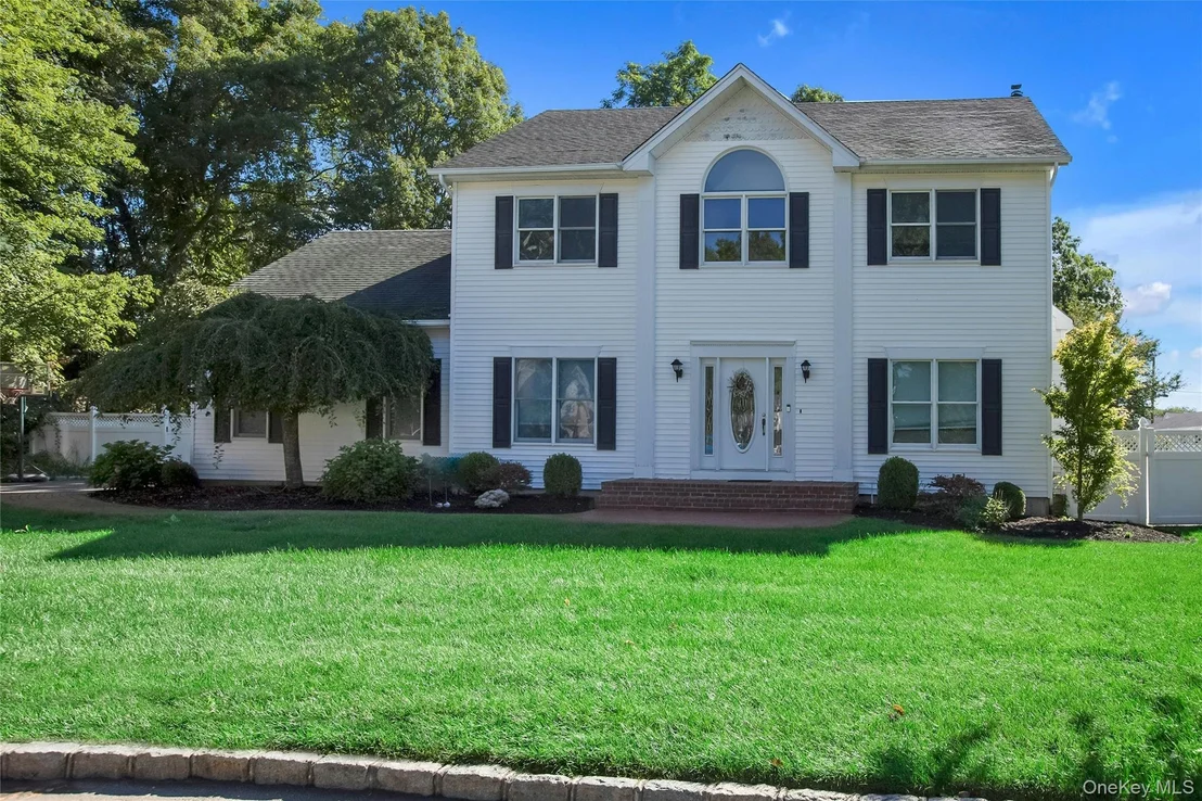 Photo of 11 Raphael Boulevard