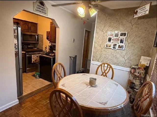 Photo of 258 Davis Avenue