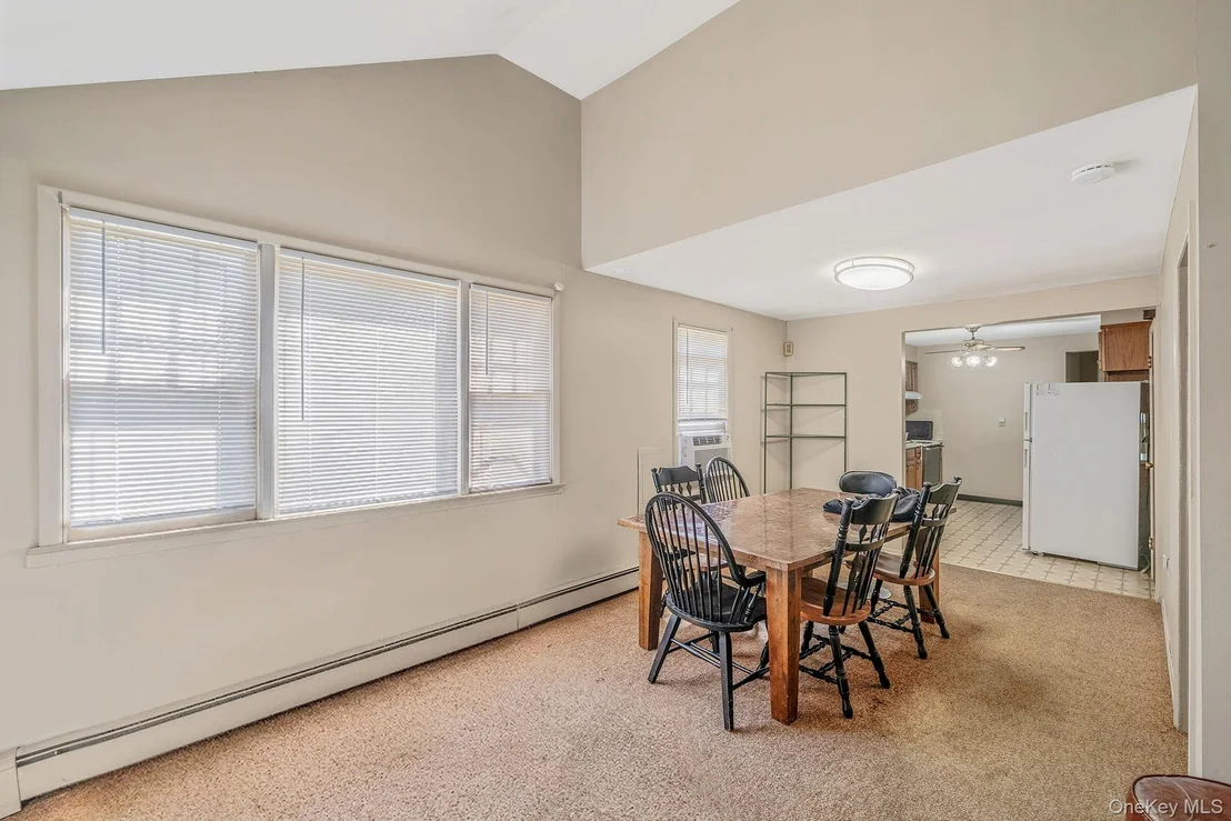 Photo of 2 Roberts Avenue