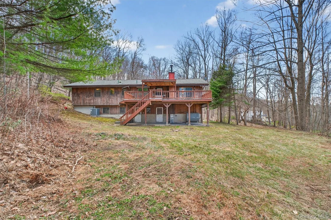 Photo of 31 Deer Ridge Road