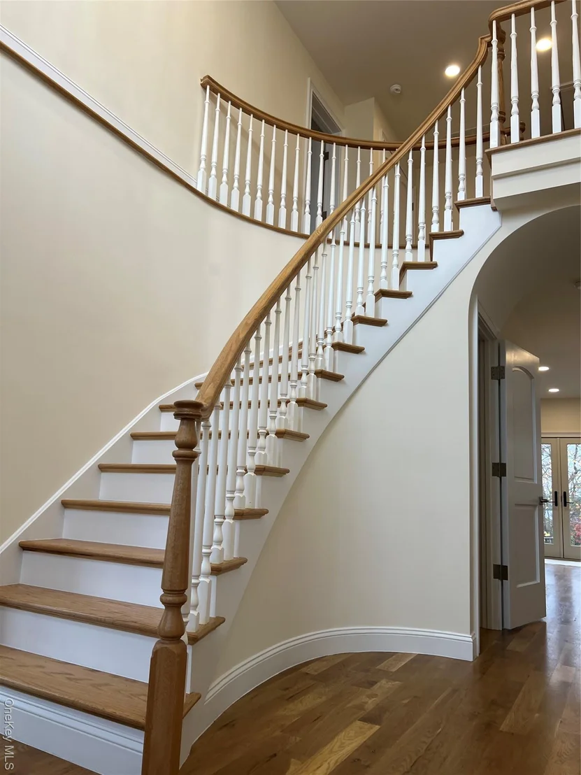 Photo of 19 Sunlight Hill
