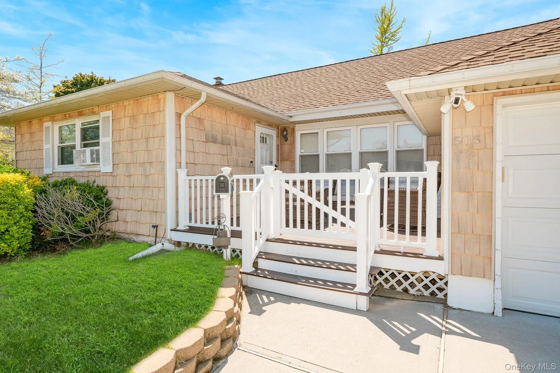 Photo of 505 Lariat Lane