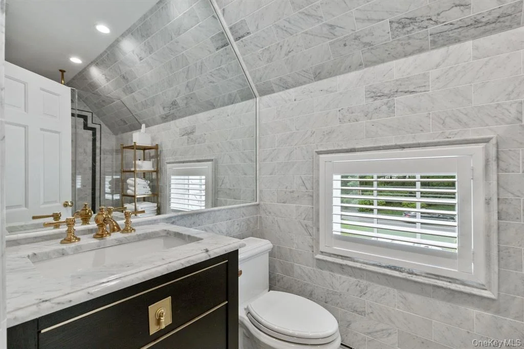 Photo of 8 Boxwood Lane