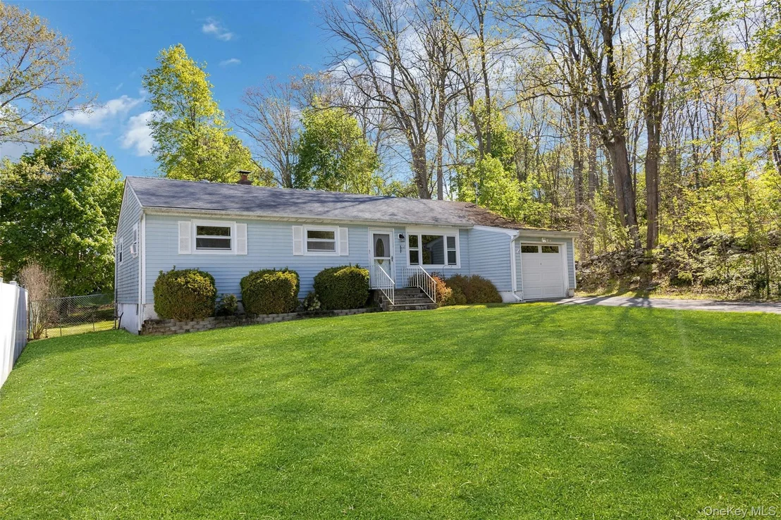 Photo of 2 Onondaga Drive