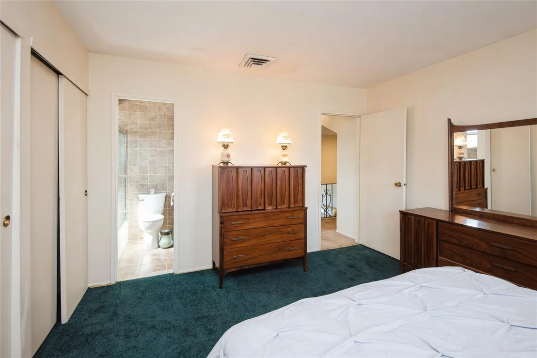 Photo of 256 Leaf Avenue